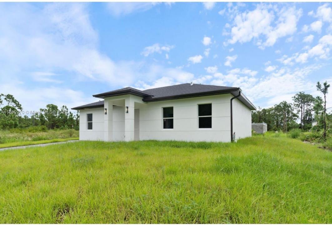 710 Peacock Ave, Lehigh Acres, Florida 33974