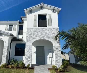 28702 SW 133rd Ct, Homestead, Florida 33033, USA
