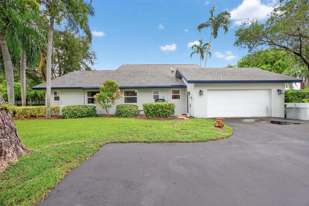 8091 SW 188th St, Cutler Bay, Florida 33157