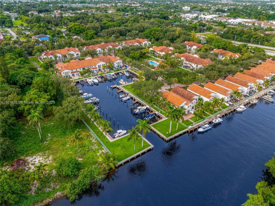 2900 Hidden Harbour Ct 2900, Dania Beach, Flórida 33312, Estados Unidos