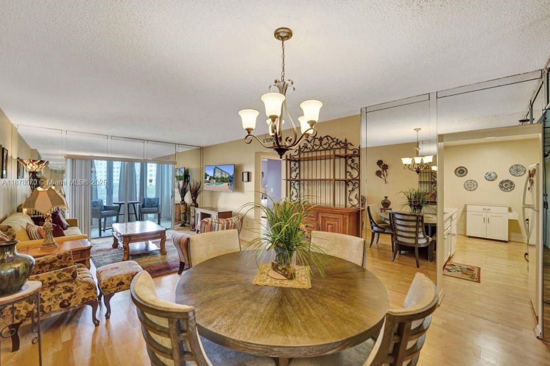 4001 Hillcrest Dr 403, Hollywood, Florida 33021, Estados Unidos