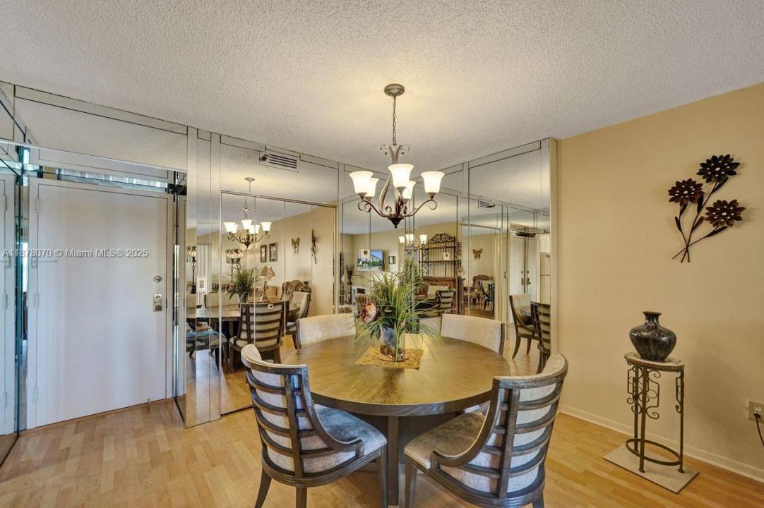 4001 Hillcrest Dr 403, Hollywood, Florida 33021, Estados Unidos