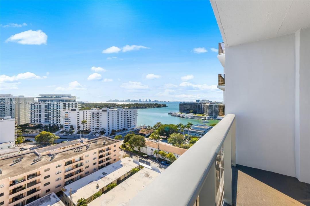 401 69th St 1504, Miami Beach, Floride 33141, États-Unis