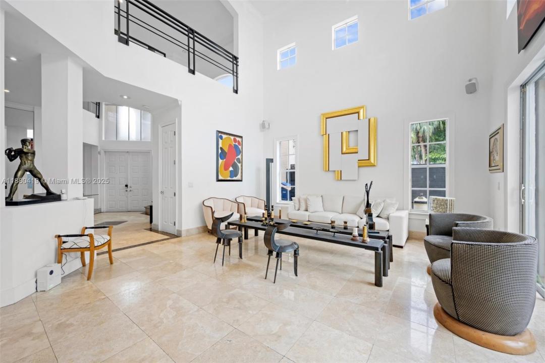 19460 39th Ct 19460, Sunny Isles Beach, فلوريدا 33160, الولايات المتحدة