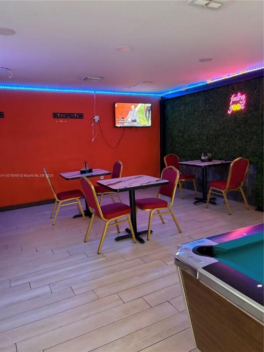 3595 NW 54th St, Hialeah, 佛羅里達州 33142, 美國