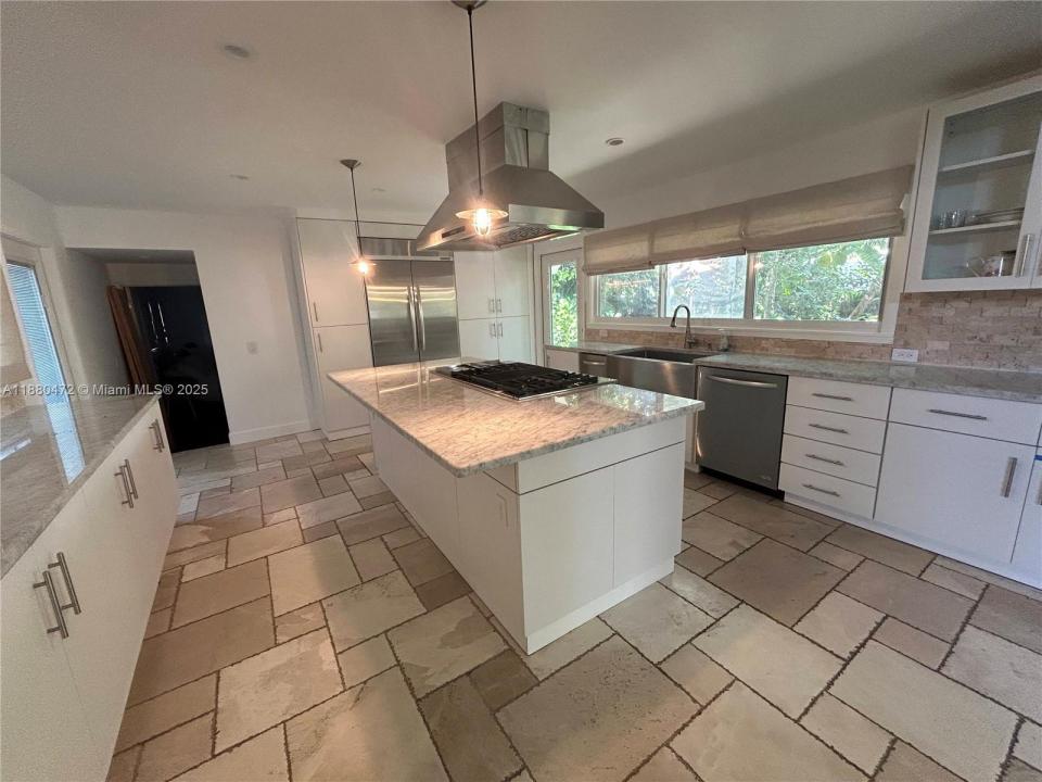 6395 SW 42nd Ter 1, South Miami, 佛罗里达州 33155, 美国