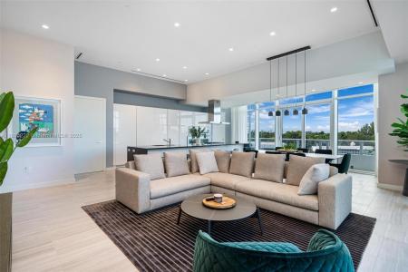 4701 N Meridian Ave 312, Miami Beach, Florida 33140, USA
