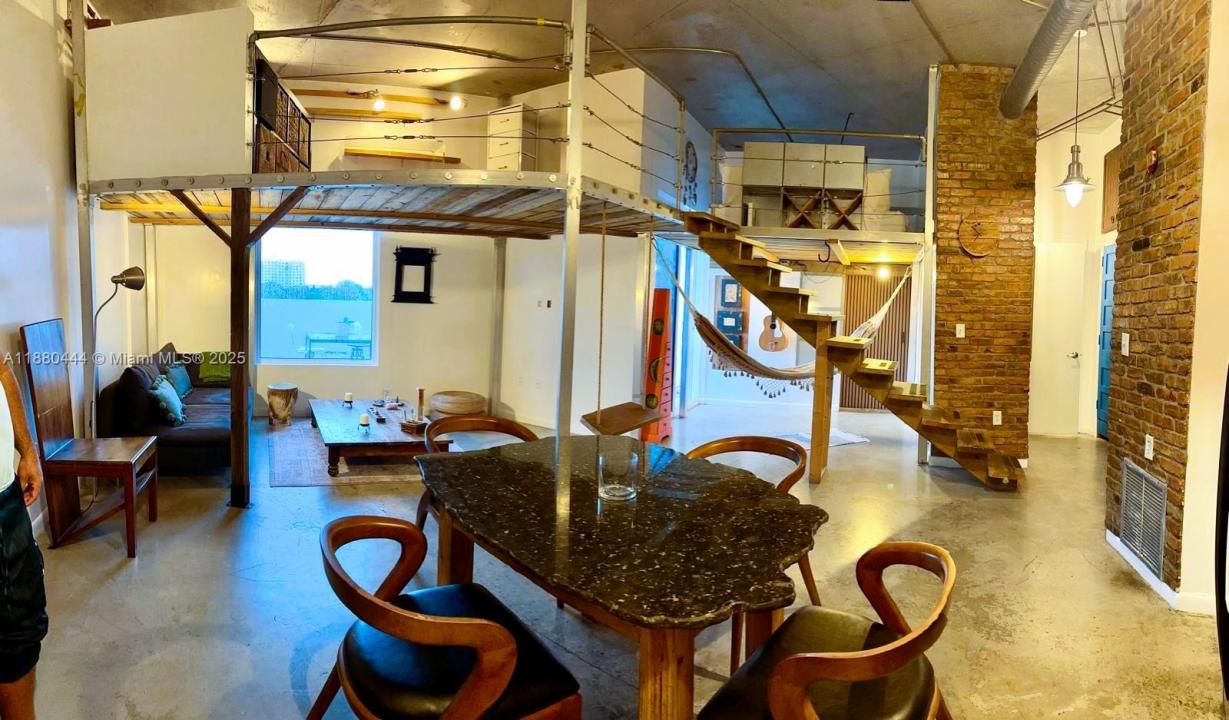 10 SW South River Dr 605, Miami, Flórida 33130, Estados Unidos
