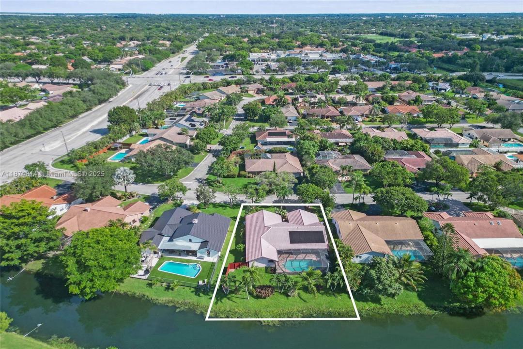 10682 NW 6th St, Coral Springs, פלורידה 33071, ארצות הברית של אמריקה 