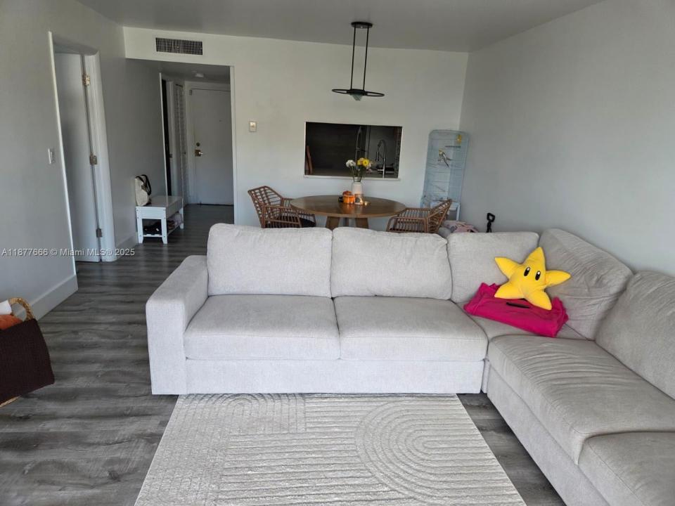 9320 Fontainebleau Blvd 513, Miami, Florida 33172, Estados Unidos