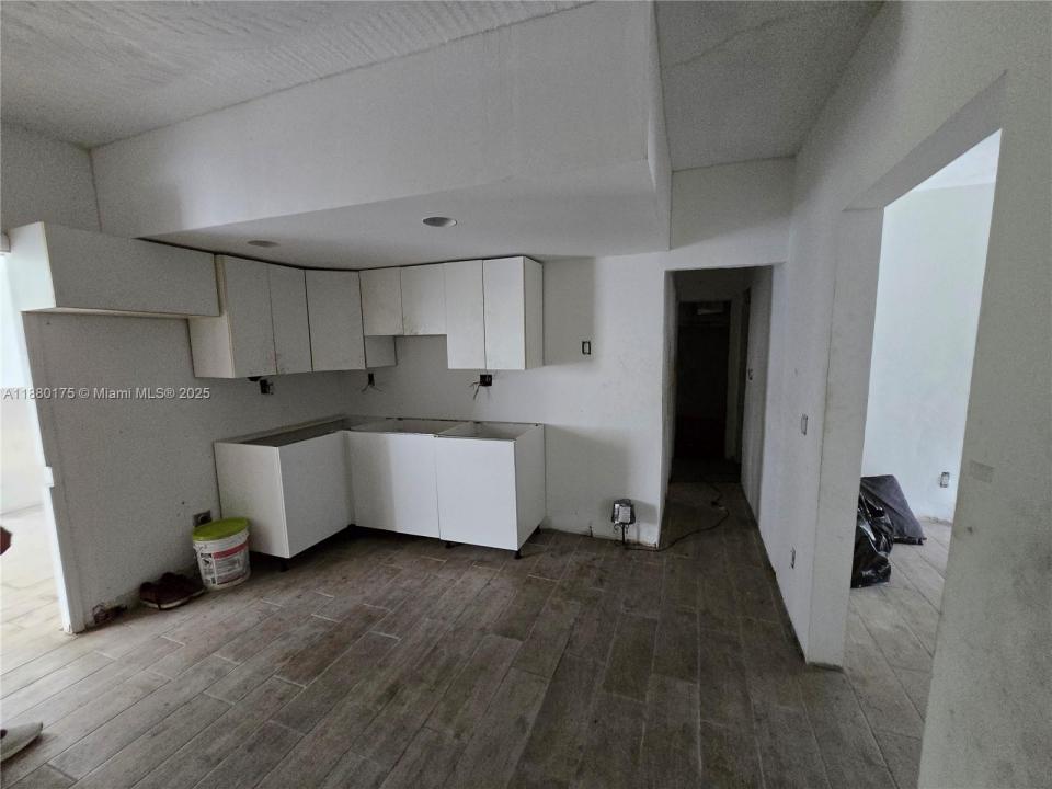 1817 NW 90th St, Miami, 佛罗里达州 33147, 美国