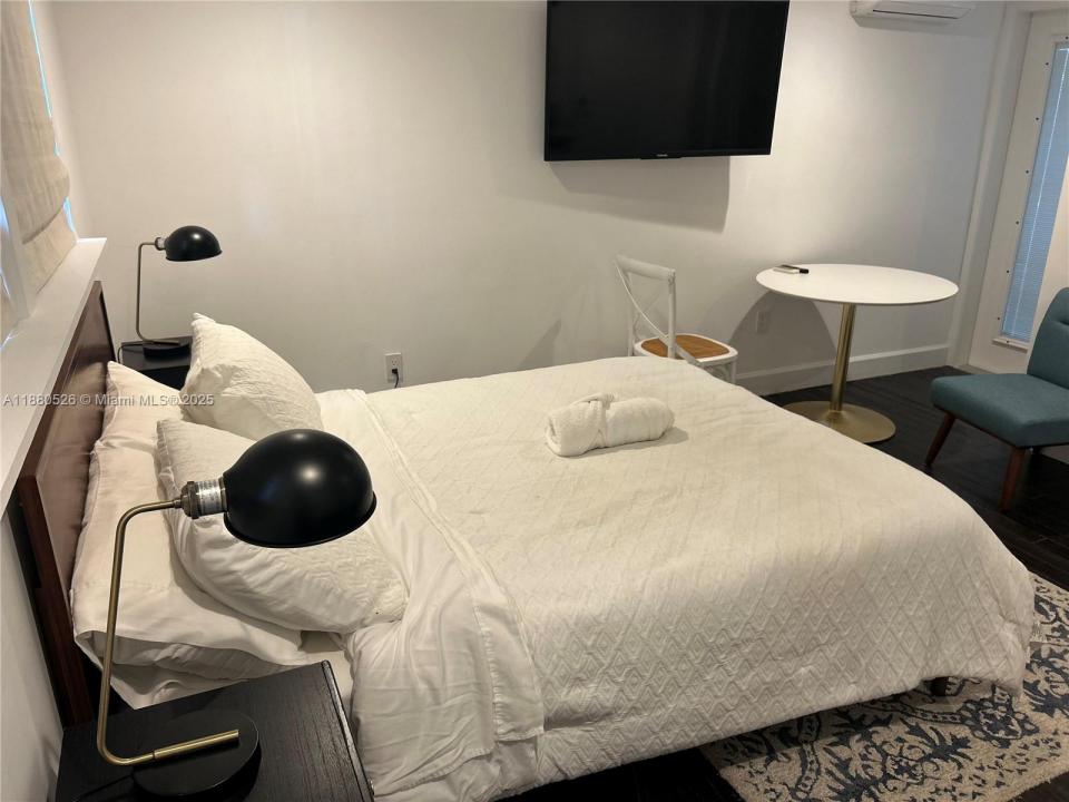 6395 SW 42nd Ter 2, South Miami, 佛罗里达州 33155, 美国
