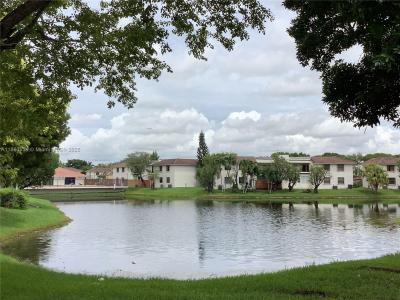10873 NW 7th St 13-37, Miami, Florida 33172, USA
