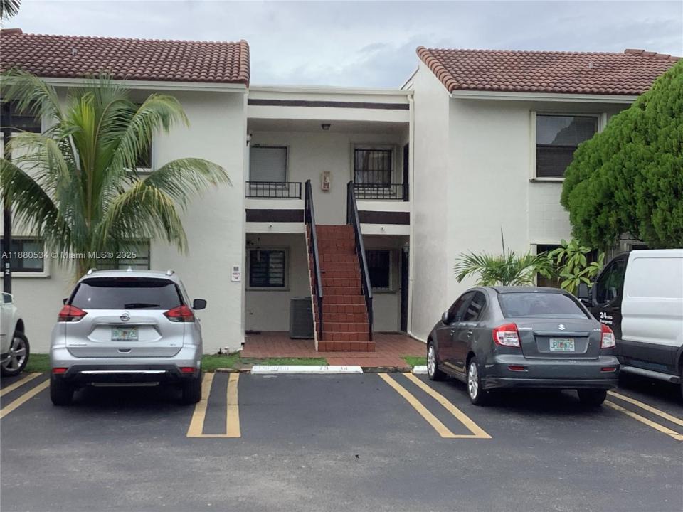 10873 NW 7th St 13-37, Miami, Флорида 33172, Соединенные Штаты