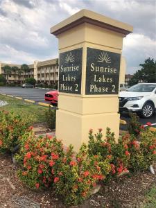 8460 Sunrise Lakes Blvd 208, Sunrise, Florida 33322, USA