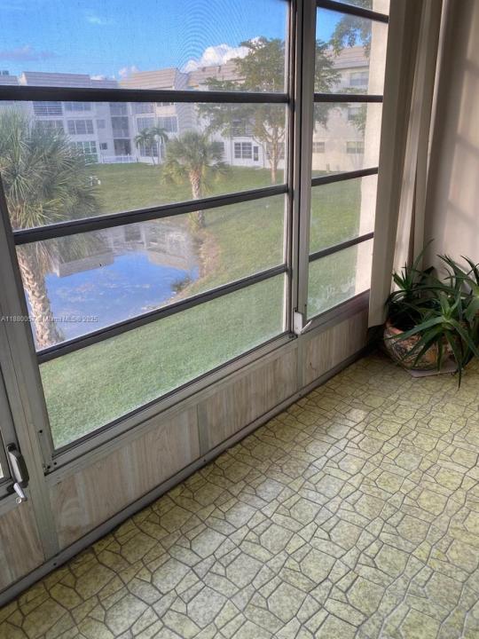 8460 Sunrise Lakes Blvd 208, Sunrise, פלורידה 33322, ארצות הברית של אמריקה
