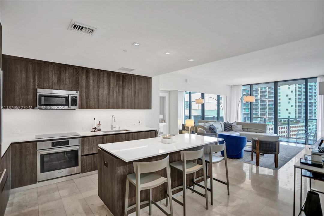 68 SE 6th St 907, Miami, Flórida 33131, Estados Unidos