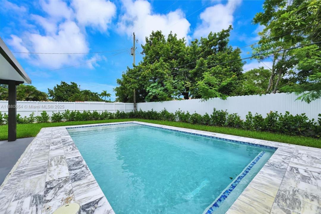 11011 NE 9th Ct, Biscayne Park, Florida 33161, Estados Unidos