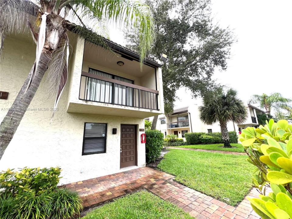 721 SE 1st Way B18, Deerfield Beach, פלורידה 33441, ארצות הברית של אמריקה 