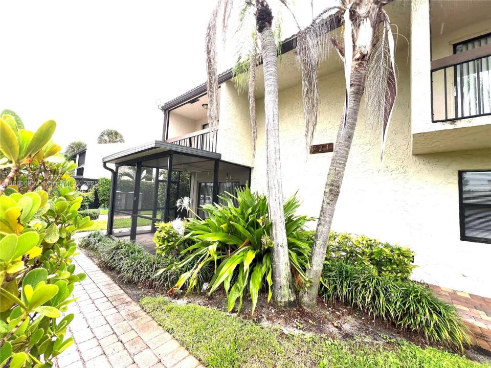 721 SE 1st Way B18, Deerfield Beach, פלורידה 33441, ארצות הברית של אמריקה 