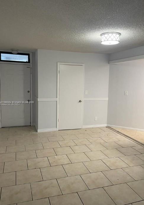 212 Lake Pointe Dr 205, Oakland Park, 佛罗里达州 33309, 美国