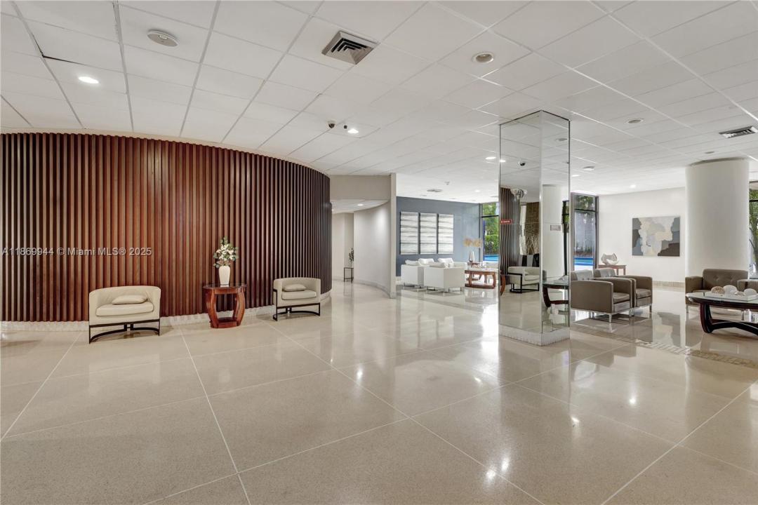 20100 W Country Club Dr 805, Aventura, Flórida 33180, Estados Unidos