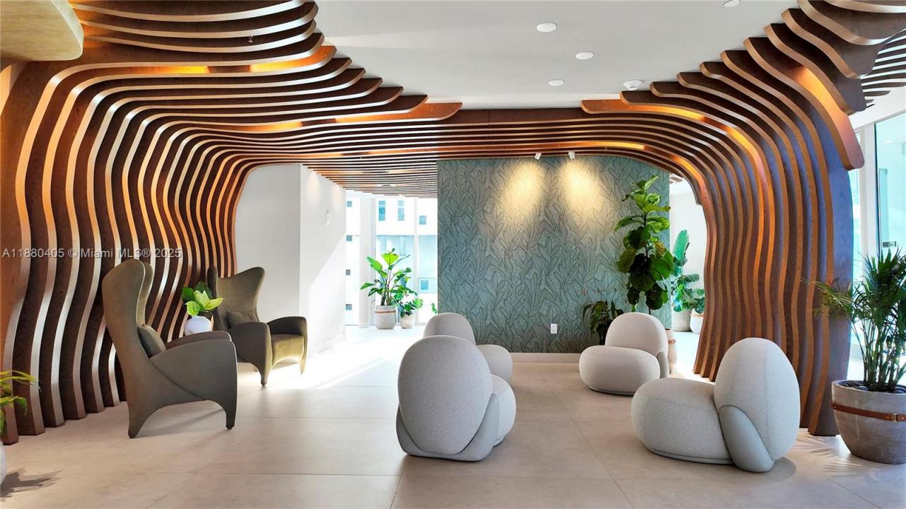 700 NE 24 Street 3803, Miami, Флорида 33137, Соединенные Штаты