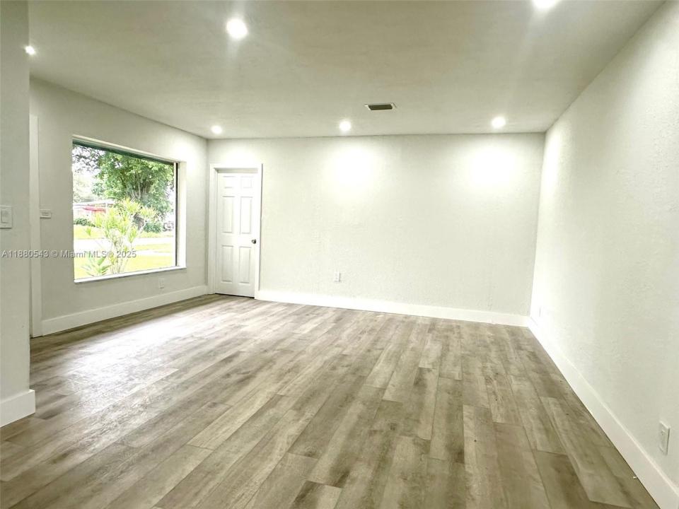 1420 NW 174th St, Miami Gardens, Флорида 33169, Соединенные Штаты