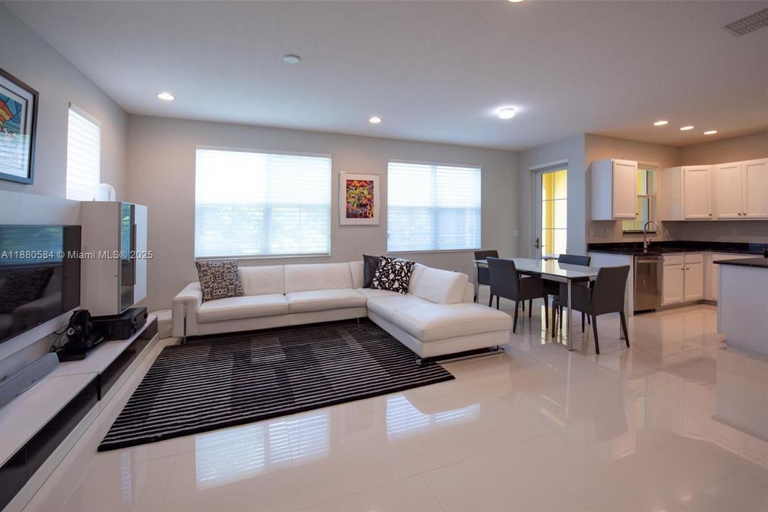 12410 NW 33rd St, Sunrise, Floride 33323, États-Unis