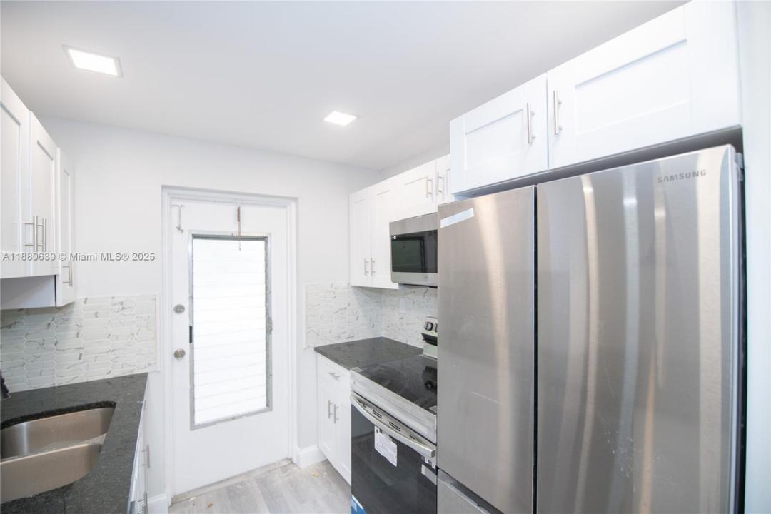 8704 NW 35th St 104, Coral Springs, 플로리다 33065, 미국