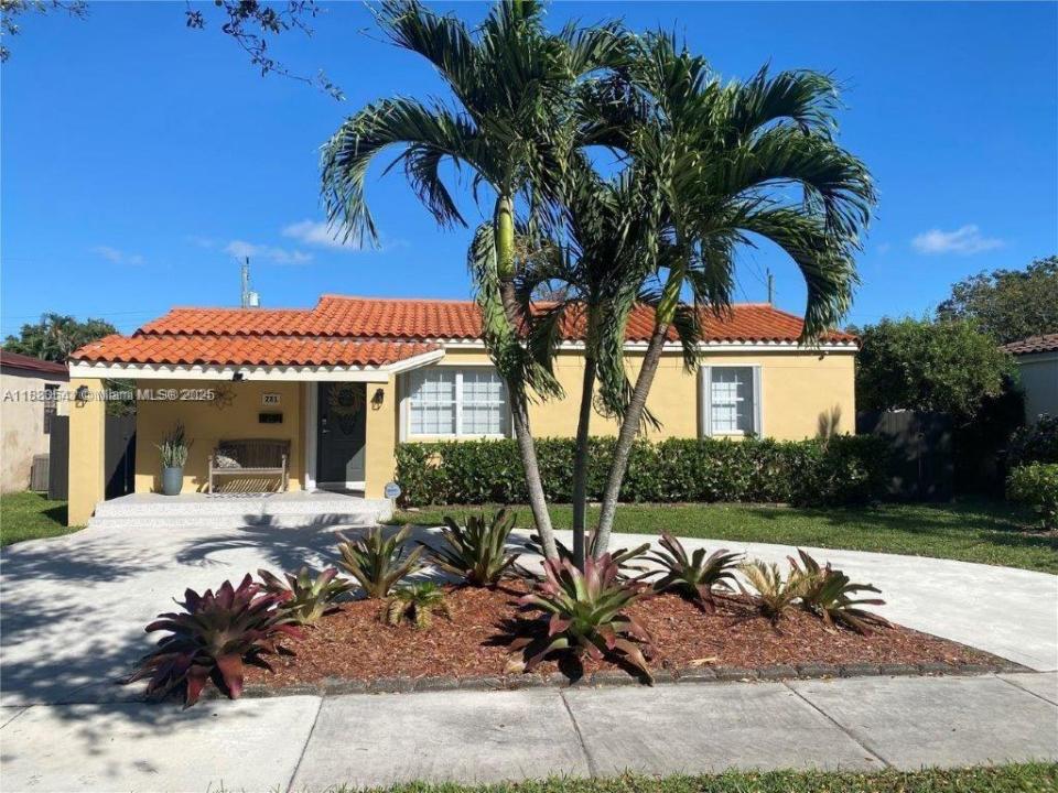 281 Lafayette Dr, Miami Springs, פלורידה 33166, ארצות הברית של אמריקה 
