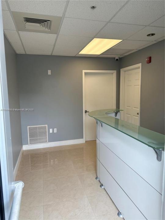 11251 NW 20th St 106, Sweetwater, Флорида 33172, Соединенные Штаты