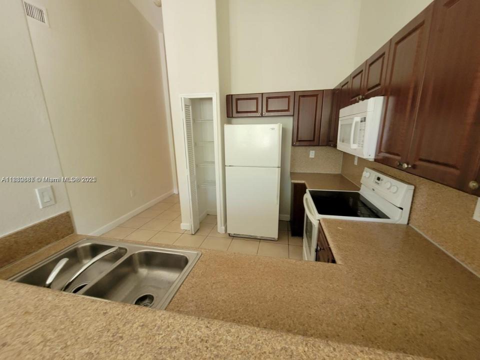 2900 SE 17th Ave 202, Homestead, 플로리다 33035, 미국