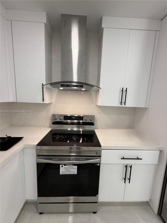 841 W 50th St 2, Hialeah, Flórida 33012, Estados Unidos