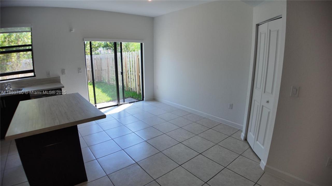 20675 NE 7th Pl, Miami, Florida 33179