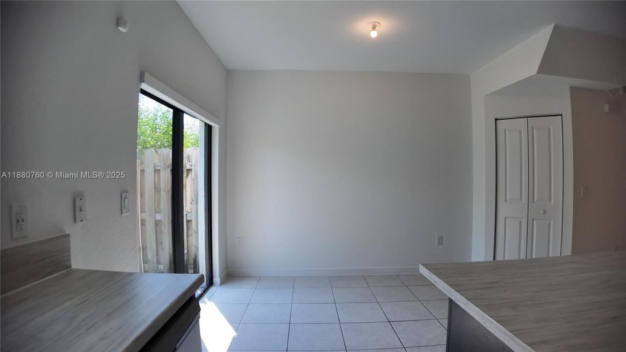 20675 NE 7th Pl, Miami, Florida 33179