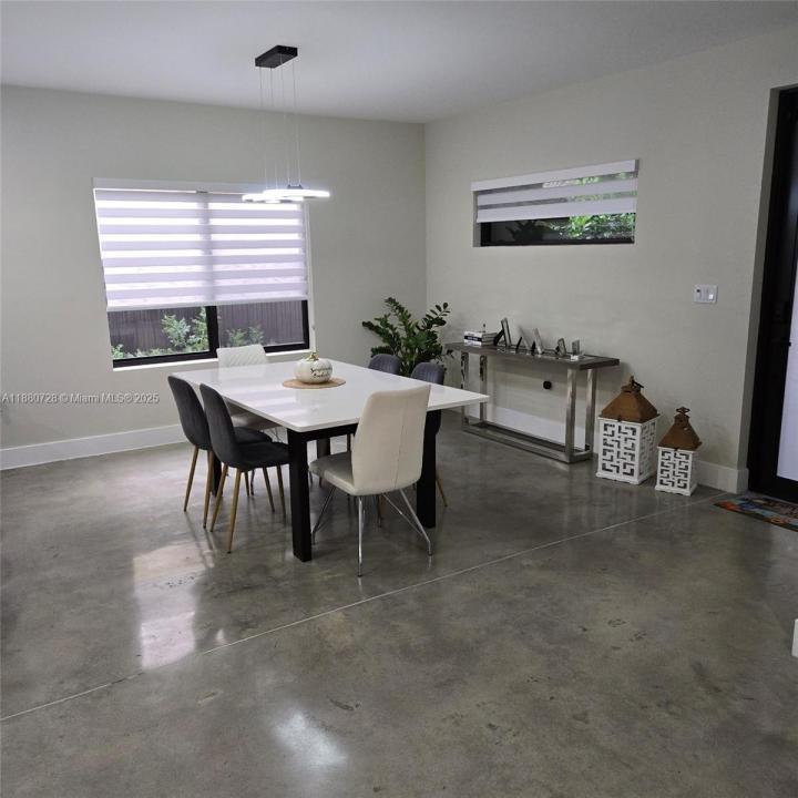 5621 NW 11th Ave, Miami, Floride 33127, États-Unis