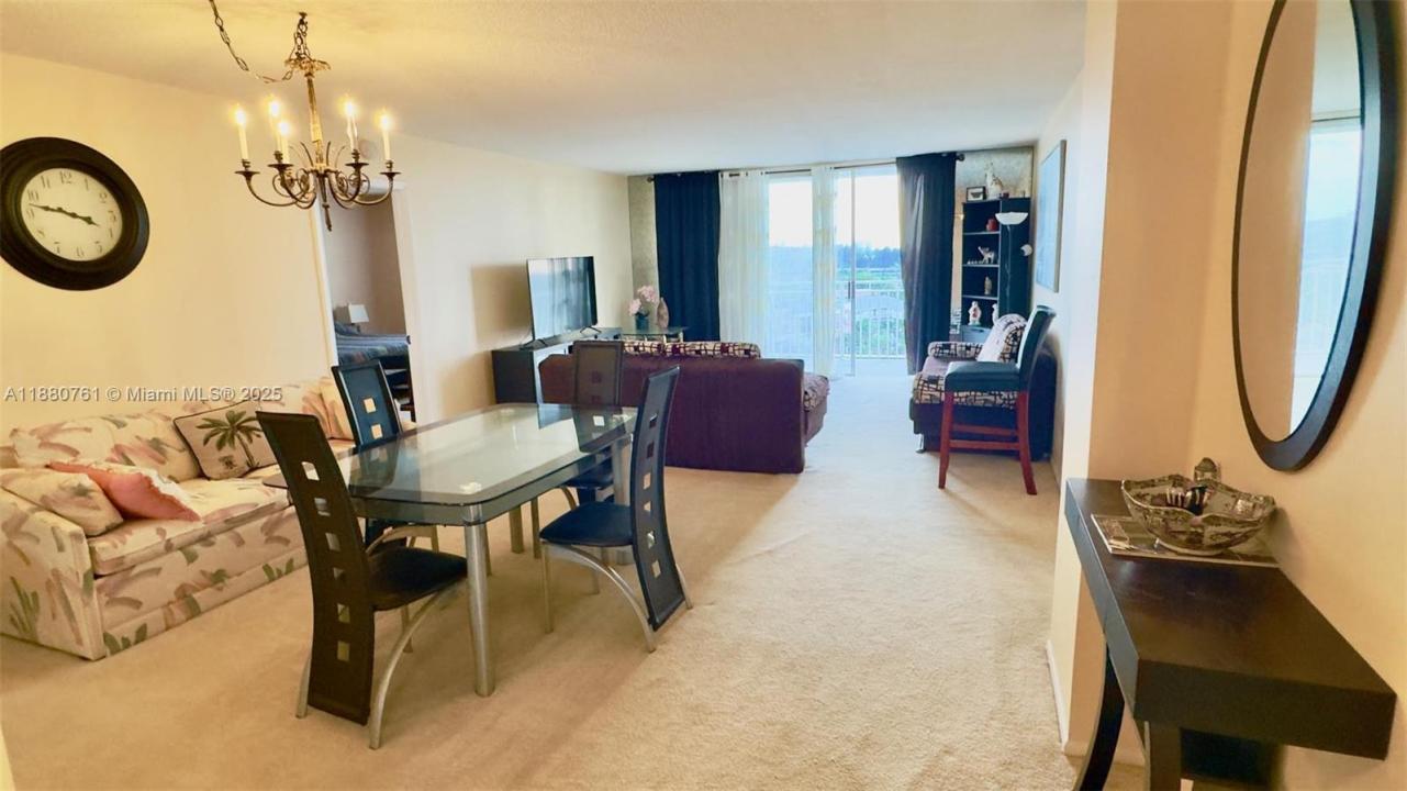 427 Golden Isles Dr 8A, Hallandale Beach, Florida 33009