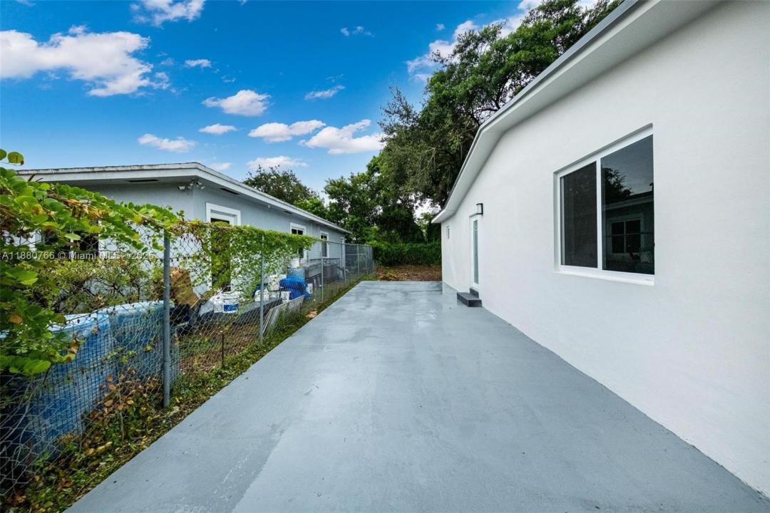2951 NW 47th St, Miami, フロリダ 33142, アメリカ合衆国