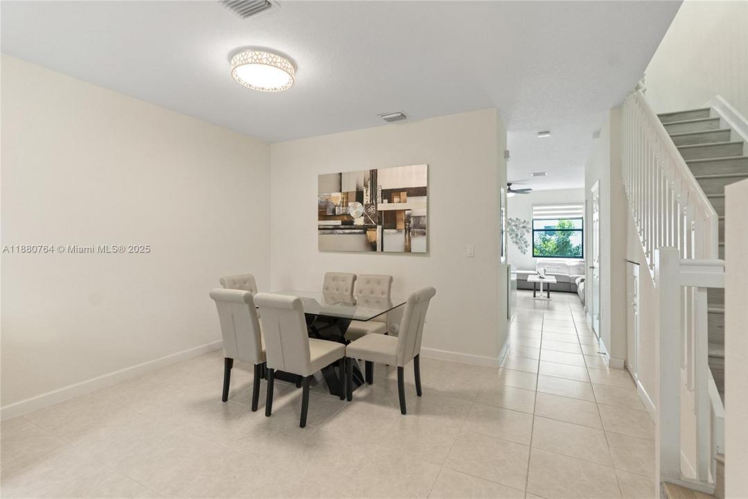 10519 W 33rd Ct 1, Hialeah, Floride 33018, États-Unis