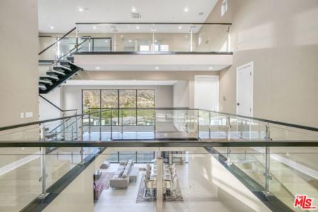 N Hillsborough Lane, Porter Ranch, California 91326, Estados Unidos