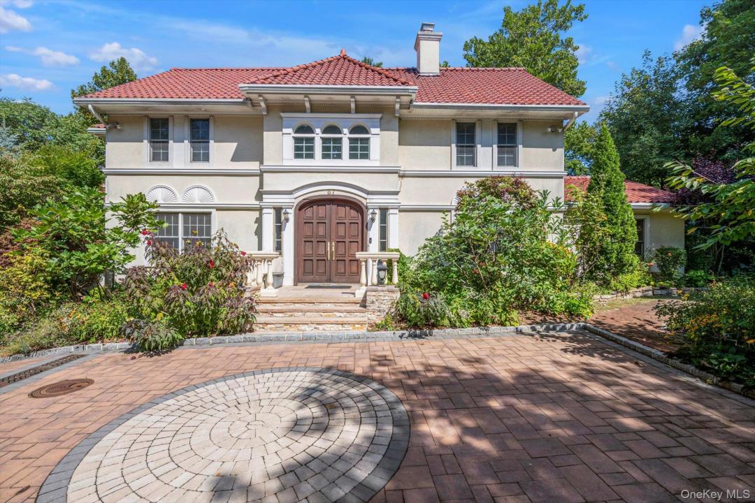 87 Arleigh Road, North Hempstead, Nova Iorque 11021, Estados Unidos