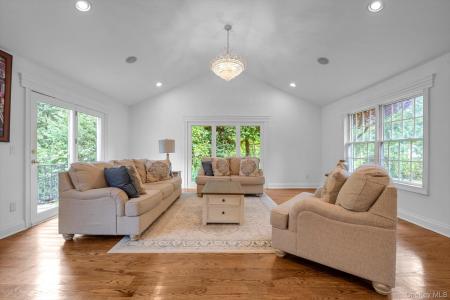 87 Arleigh Road, North Hempstead, Nova Iorque 11021, Estados Unidos