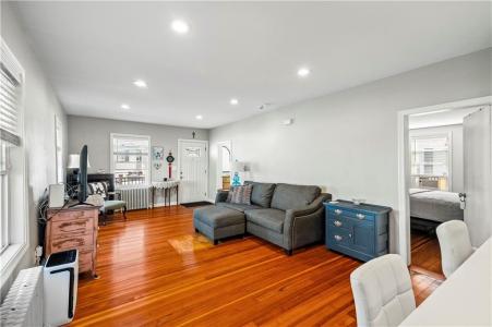 50 Finch Avenue, Pawtucket, Rhode Island 02860, USA