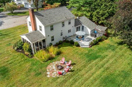 15 Stanhope Drive, Barrington, 로드아일랜드 02806, 미국