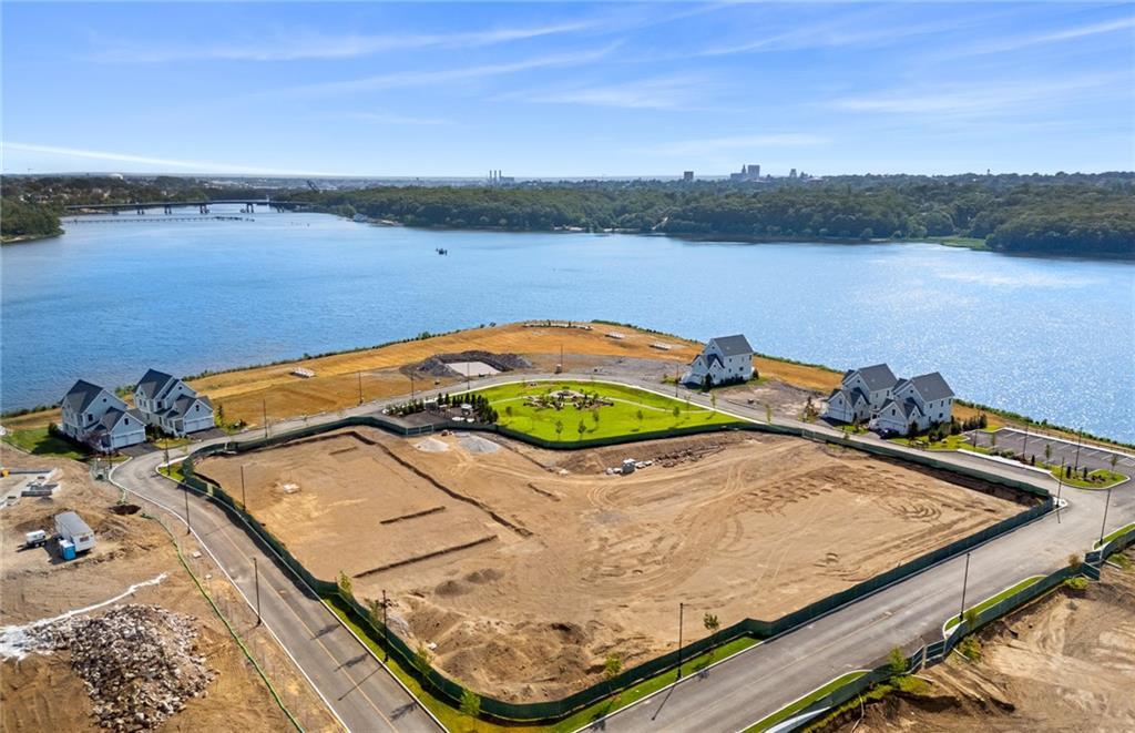 141 East Point Drive 401, East Providence, Rhode Island 02916, Estados Unidos