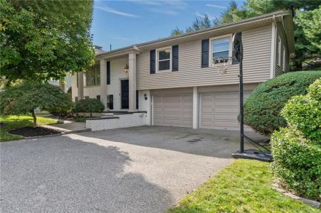 44 Elmcroft Avenue, Providence, RI 02908, USA