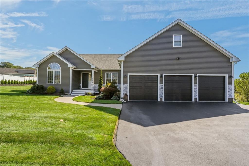 214 Danielle Drive, Woonsocket, Rhode Island 02895, USA