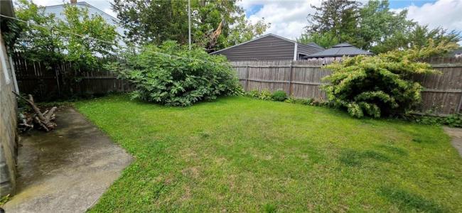 111 Woodbine Street, Cranston, Род Айленд 02910, Соединенные Штаты