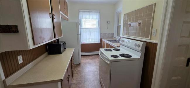 111 Woodbine Street, Cranston, Род Айленд 02910, Соединенные Штаты